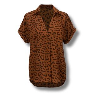 Cabi Replay Top (Leopard Print Short Sleeve Blouse), Style # 4345, size XS